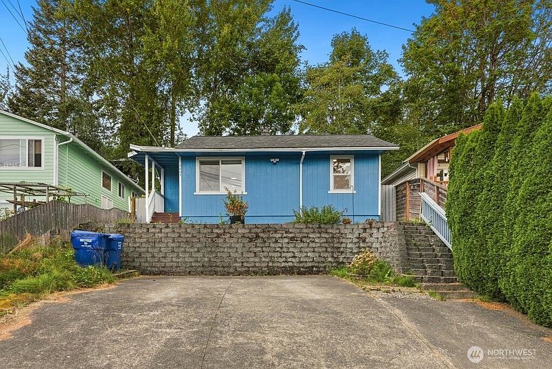 2nd image of 5407 31st Avenue S