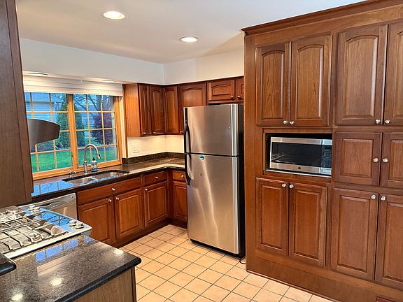 5th image of 22914 Brook Forest Rd
