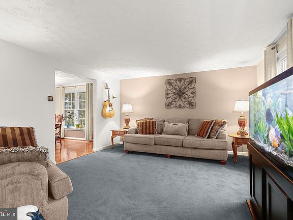 5th image of 602 Friar Tuck Dr
