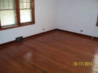 7350 S Sacramento Ave, Chicago, IL 60629