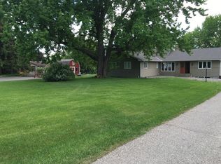 4707 Hodgson Rd, Shoreview, MN 55126