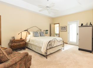 4913 Stoneridge Dr, Raleigh, NC 27612