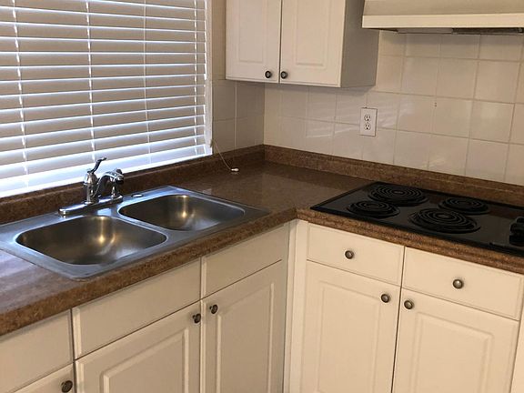 5th image of 3331 Rosefield Dr