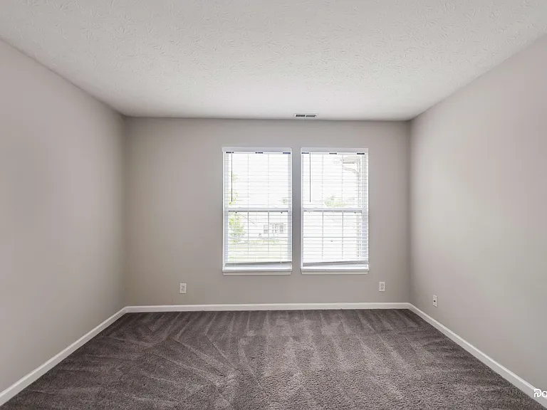 8032 Kersey Dr — Photo 11