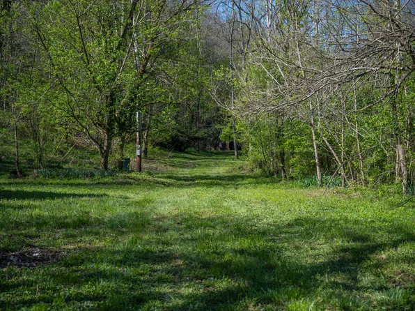 674 Bill Layton Rd, Lancaster, KY 40444
