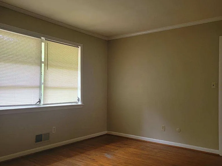 1117 Five Mile Rd — Photo 4