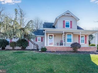 2404 Glendore Dr, Harrisburg, PA 17112