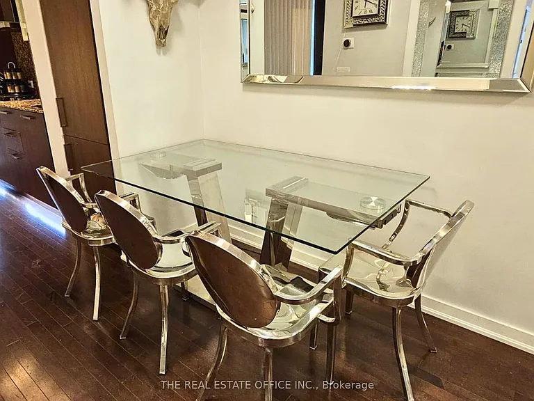 14 York St #2511 — Photo 2