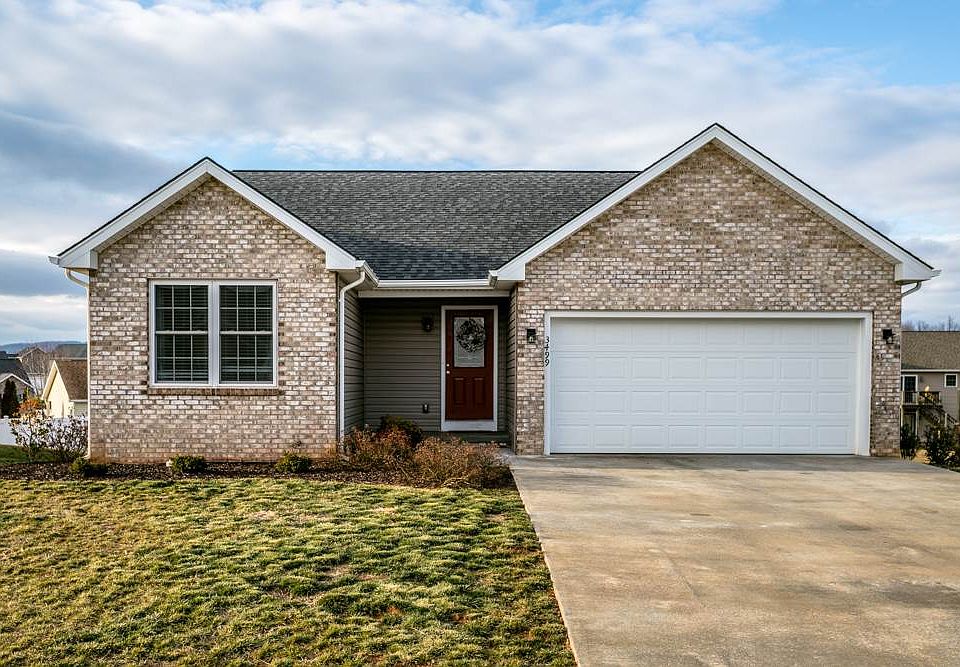 1st image of 3499 Majestic Cir