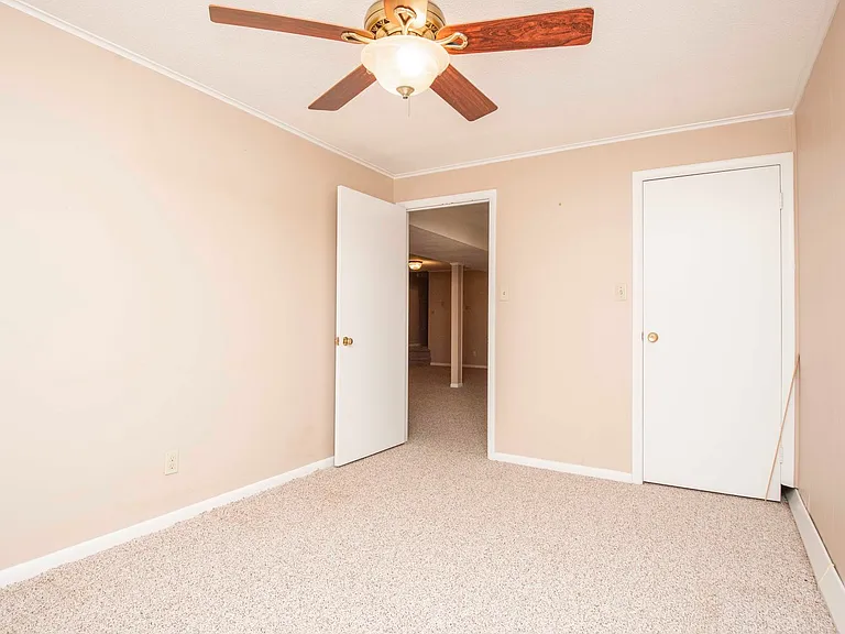 3924 Arline Dr — Photo 50