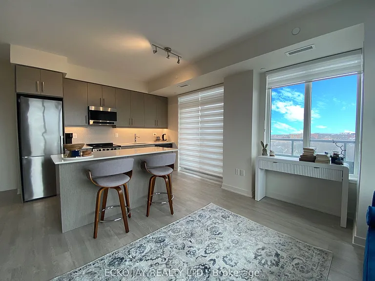 212 King William St #903 — Photo 2