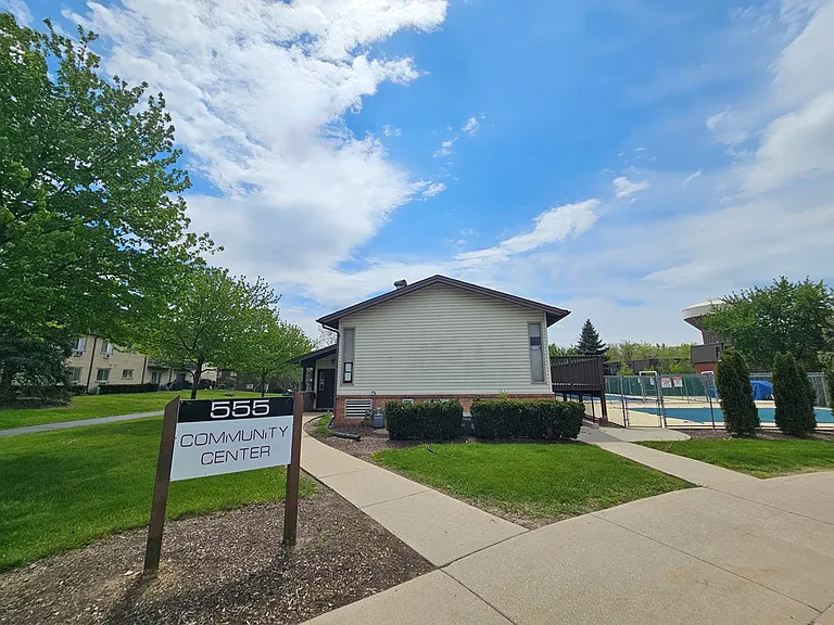 584 Fairway View Dr #2J — Photo 15