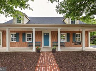 7 Valley View Rd, Hanover, PA 17331