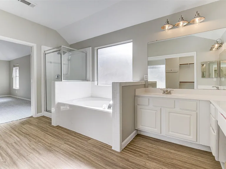 12207 Lakewood Glade Ct — Photo 34
