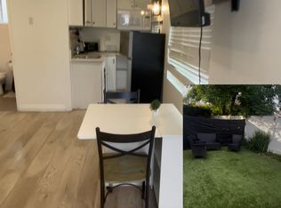 6711 Enfield Ave #2, Reseda, CA 91335