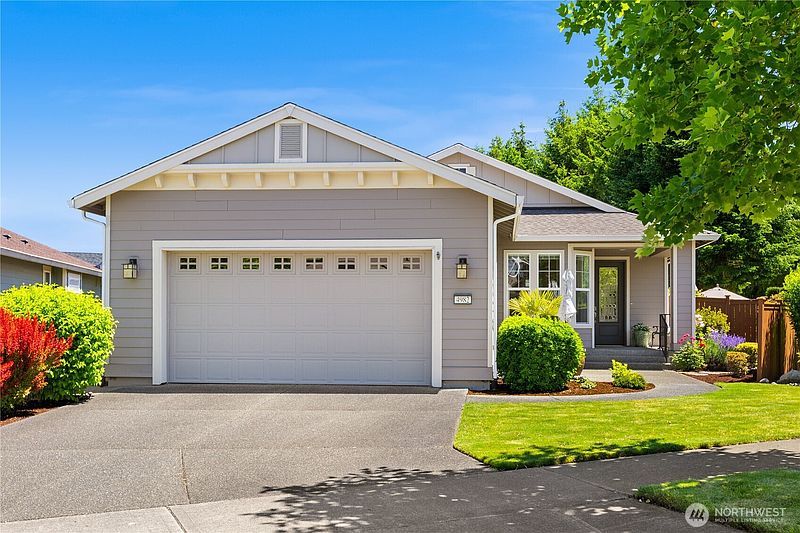 2nd image of 4982 Meriwood Drive NE