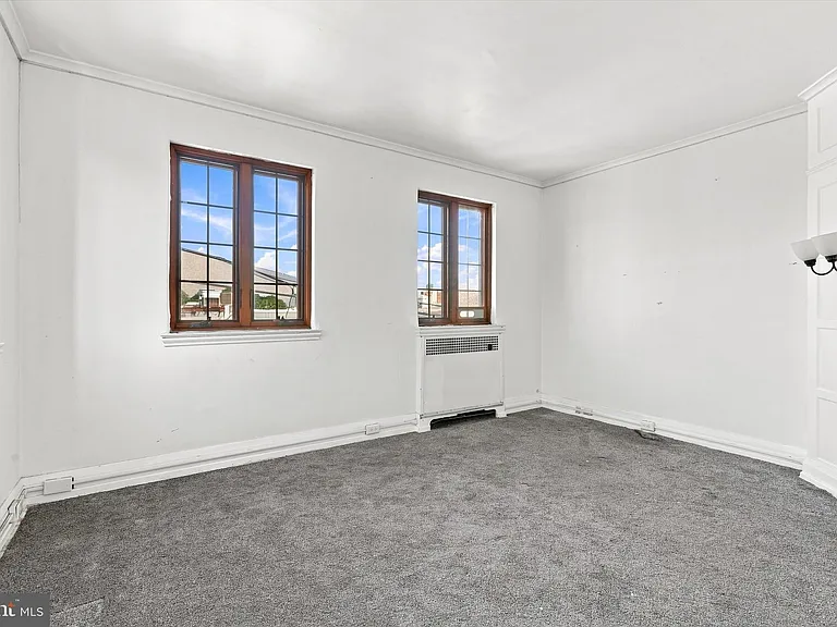 2526 E Clearfield St — Photo 11