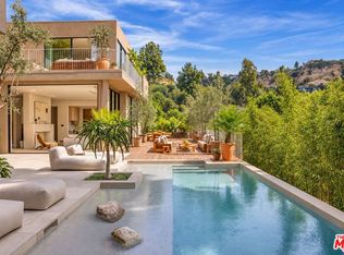 2267 Betty Ln, Beverly Hills, CA 90210