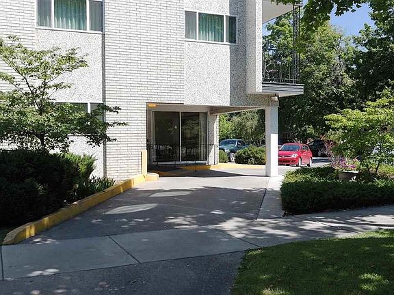4th image of 951 Ronald Ave