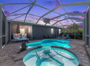 2472 NW Hummingbird Cir, Stuart, FL 34994