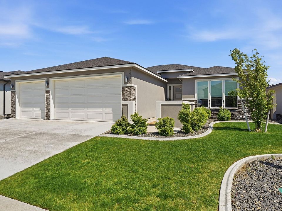 1st image of 2522 Brodie Ln