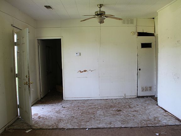4th image of 1309 Kokomo St