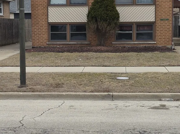 12749 S Escanaba Ave, Chicago, IL 60633