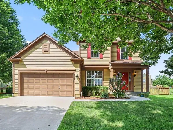 15512 S Arapaho St, Olathe, KS 66062