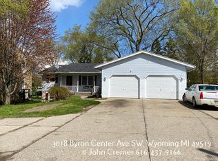 3018 Byron Center Ave SW, Wyoming, MI 49519