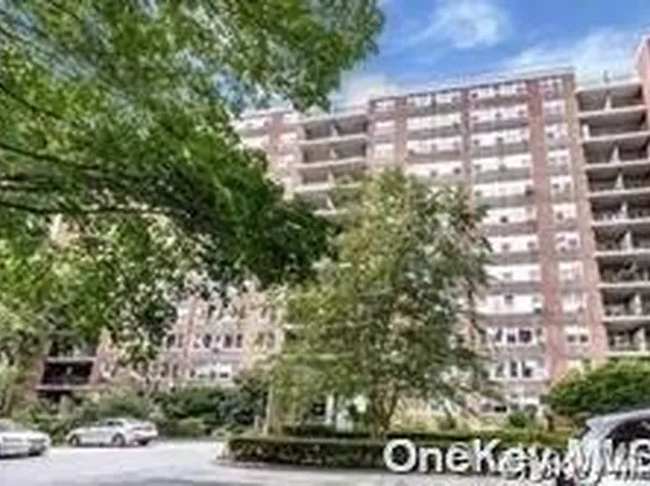 4525 Henry Hudson Pkw #B101, Bronx, NY 10471