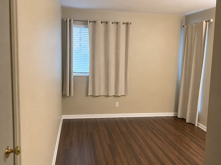 5510 Armitos Ave #27 — Photo 14