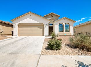 834 Holly Park Ave, Sunland Park, NM 88008