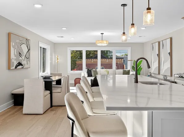 29 West 9th Street image 7 of 49