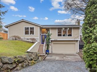 3707 52nd Ave SW, Seattle, WA 98116