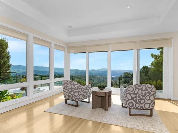 42 Knoll Ridge Way, Oakland, CA 94619