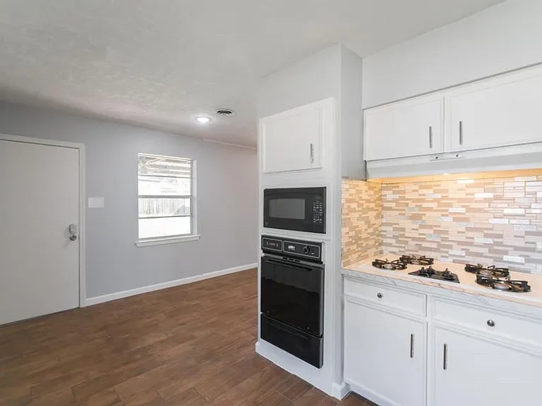 8503 Braes River Dr — Photo 7