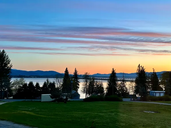 314 Lakeshore Dr, Sagle, ID 83860