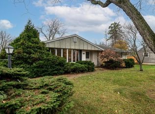 3221 Three Mile Rd, Racine, WI 53404