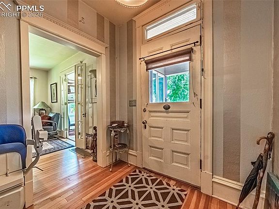 5th image of 422 E Dale St