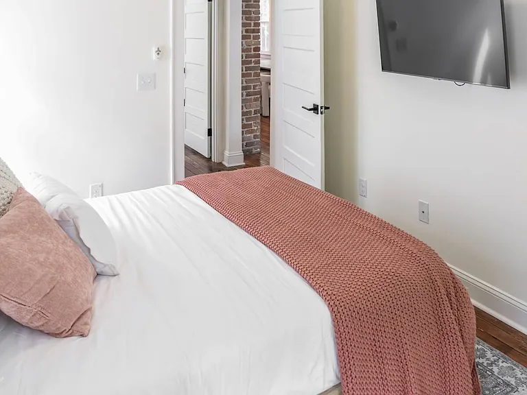 19 N Tracy St — Photo 29