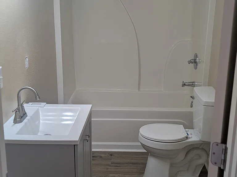 112 Kentucky St #C — Photo 9