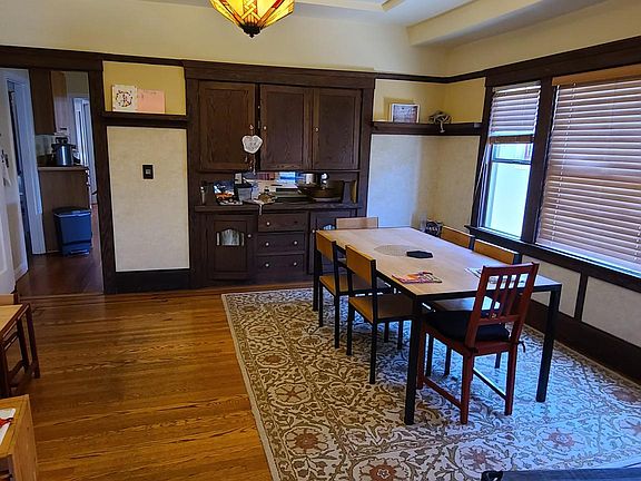 Formal dining room