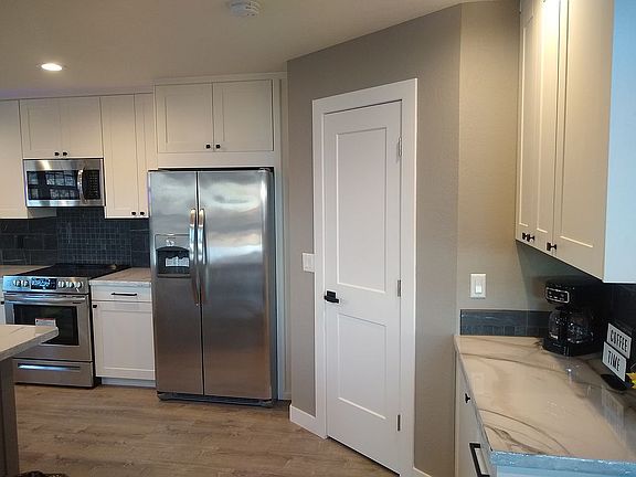 Kitchen Coffee & Pantry Area