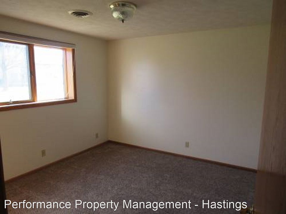 1133 Brentwood Ave Hastings NE Zillow