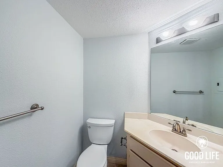 640 Camino De La Reina #1109 — Photo 2