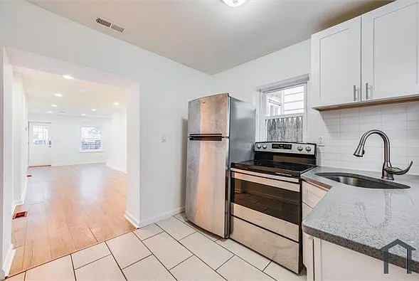 4614 Josephine St — Photo 19