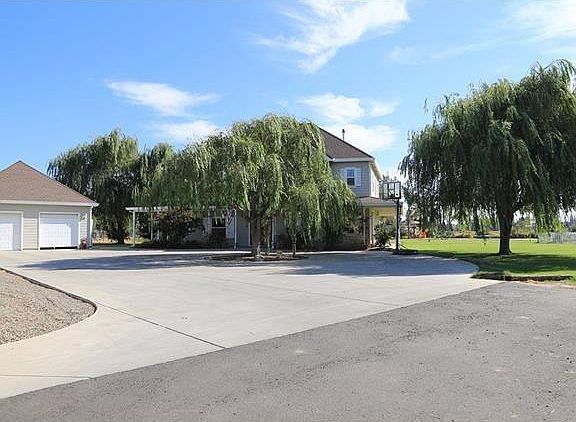 4th image of 2208 N Quinley Ave