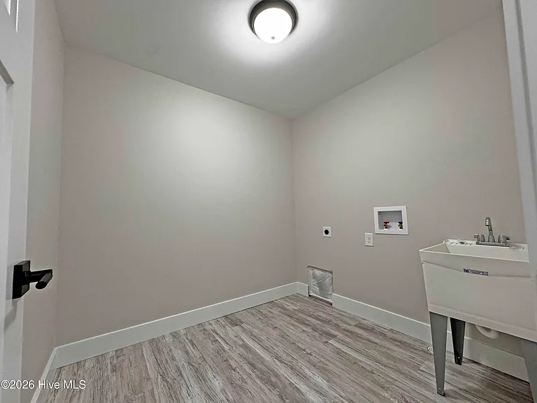 211 N McNeill St — Photo 15