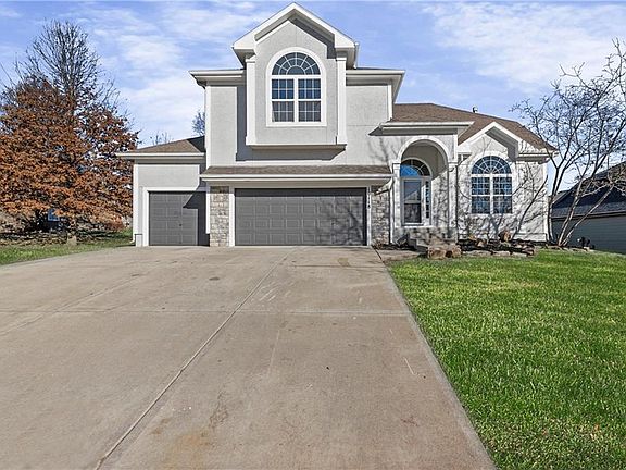 2nd image of 10118 Miller Ln