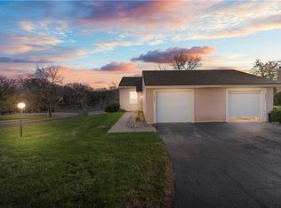 10990 Rosehill Rd, Overland Park, KS 66210